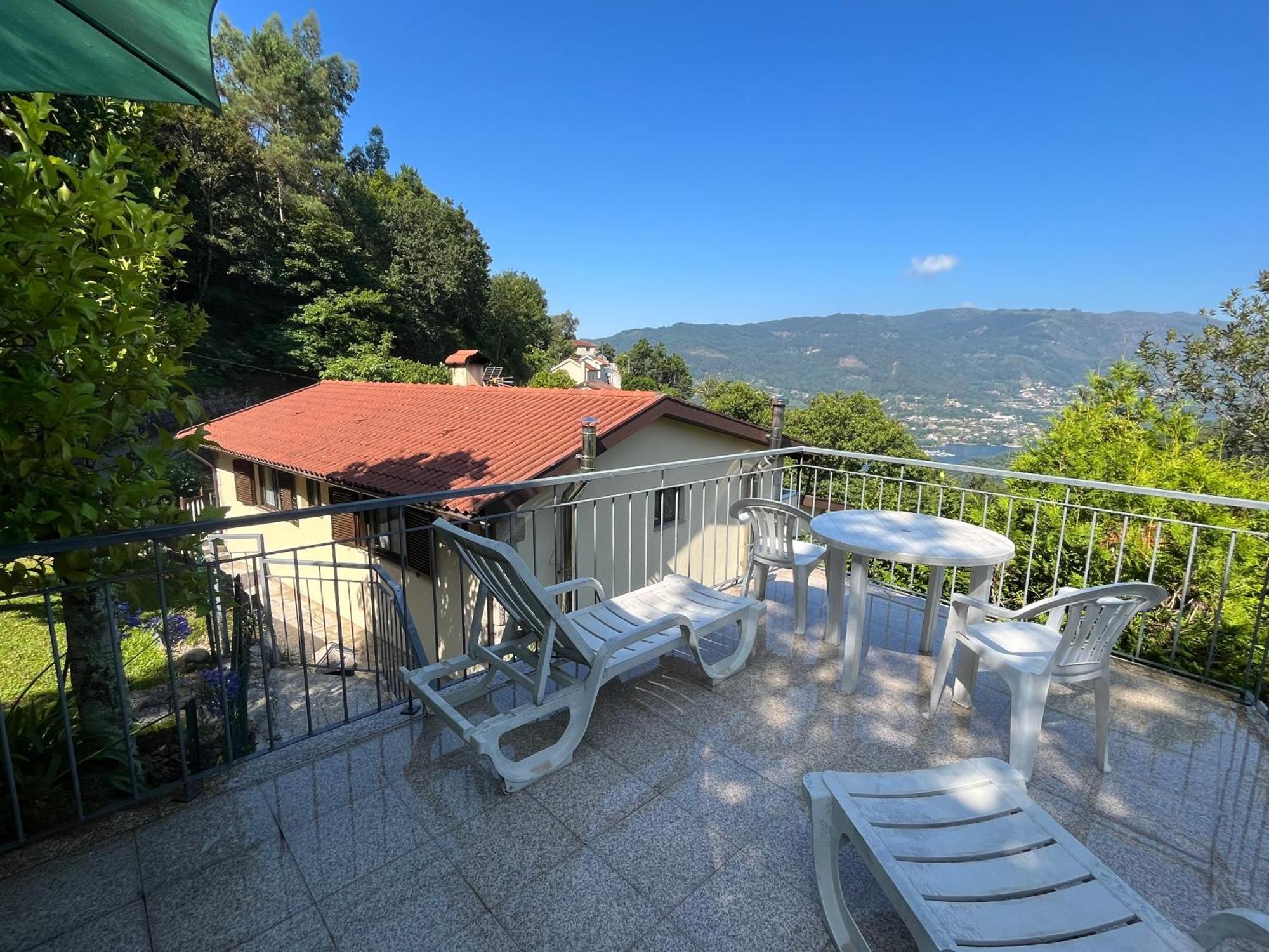 Apartamento Casa De Casarelhos - Vistas Rio, Campo E Montanha - Lareira Gerês Exterior foto