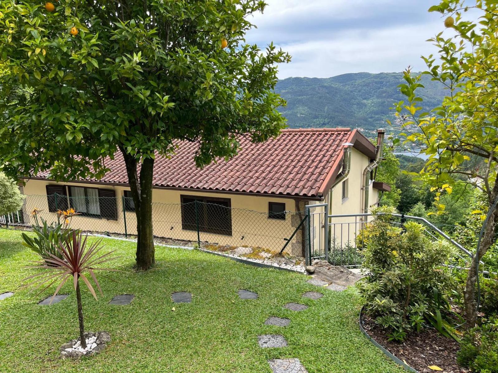 Apartamento Casa De Casarelhos - Vistas Rio, Campo E Montanha - Lareira Gerês Exterior foto